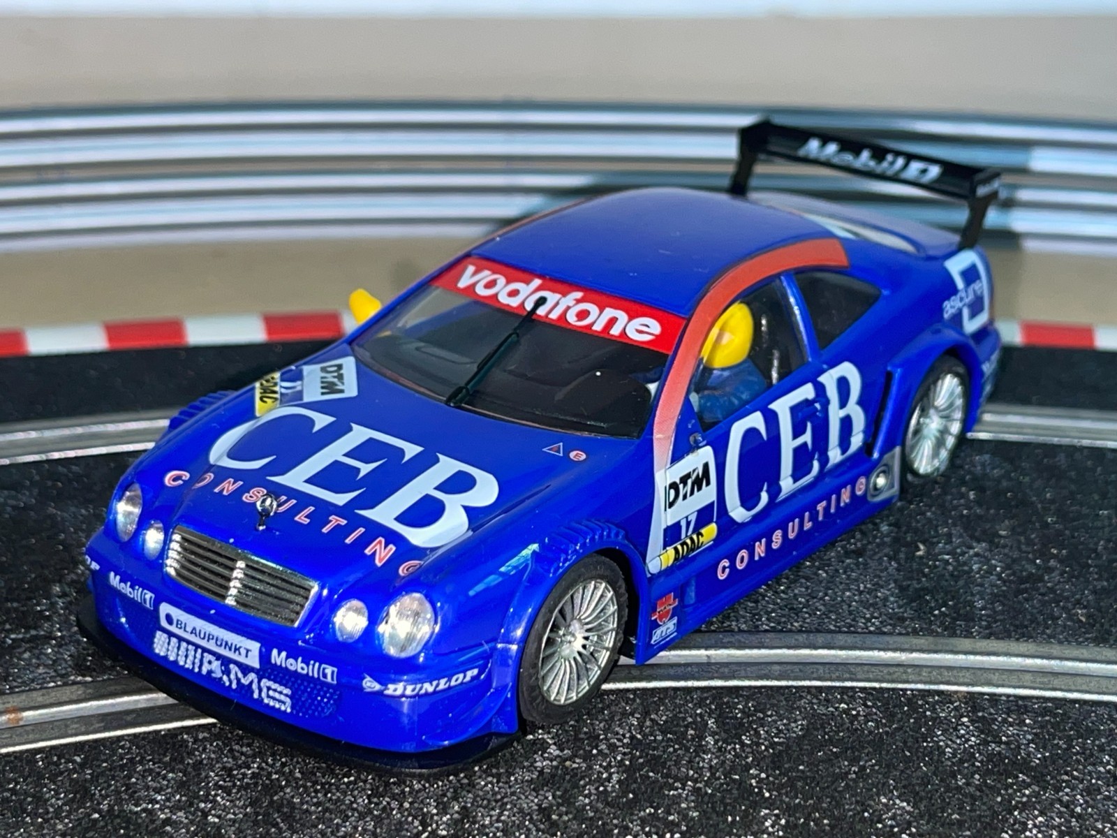 1288 Scalextric Ninco Mercedes CLK DTM #17 CEB ADAC Vodafone Ref 50287 1:32 slot