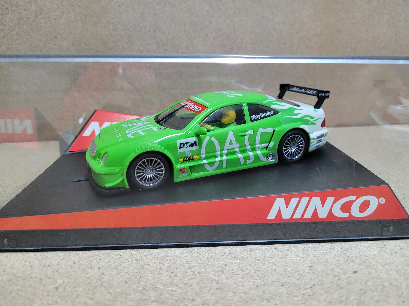 Coche Ranura NINCO Mercedes CLK DTM "Oase" - 1:32 Nº 50291