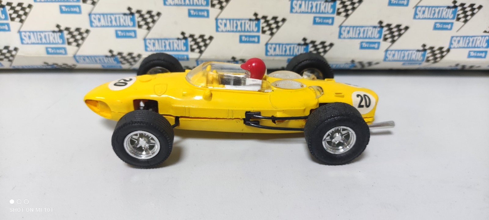 FERRARI 156 V6 GUIA MÓVIL AMARILLO SCALEXTRIC EXIN