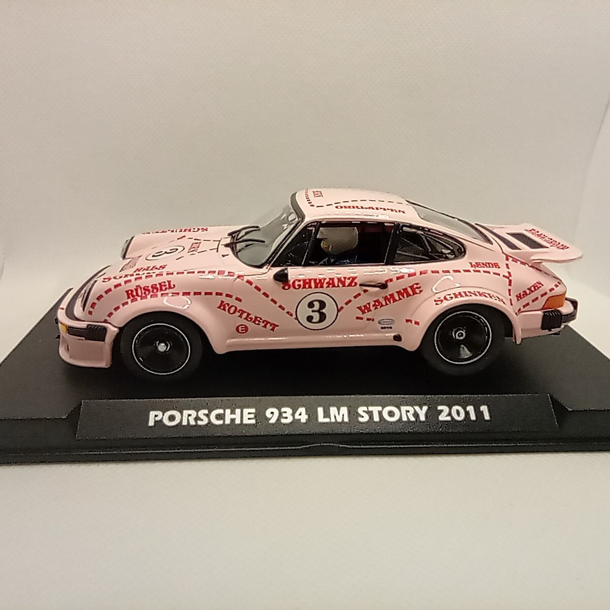 Fly Porsche 934 Le Mans Story 2011 Slot Car 1/32 A2047 Pink Pig slc