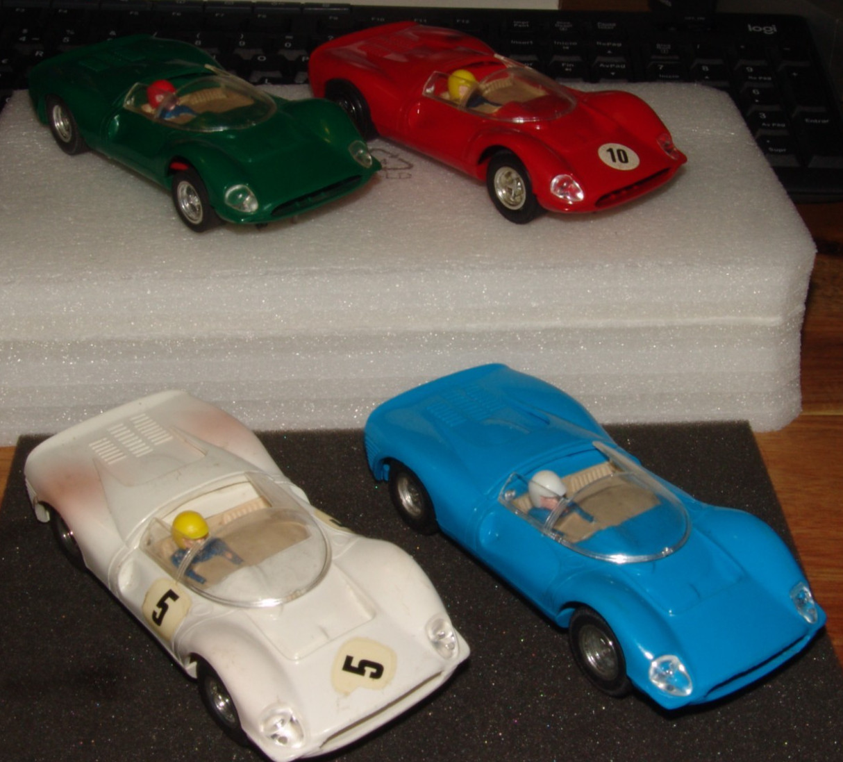 Lote de 4 Ferrari GT 330 de Scalextric Exin ref C-41/4041