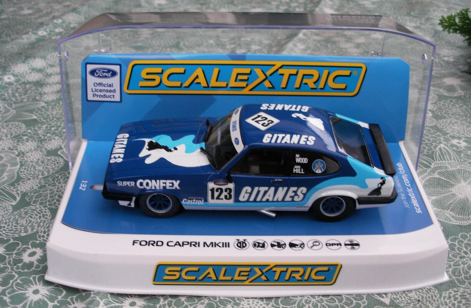 Scalextric C4402 Ford Capri Mk III #132 GITANOS NUEVO 2023