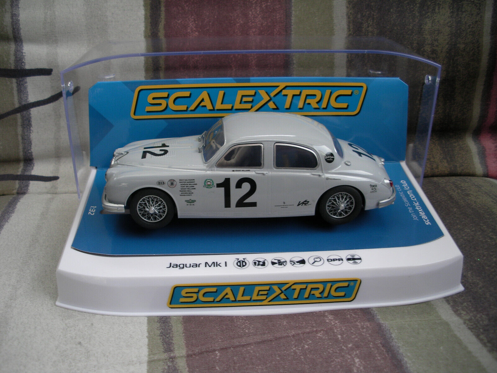 Scalextric C4419 Jaguar Mk I #12 Comprar 1 NUEVO 2024