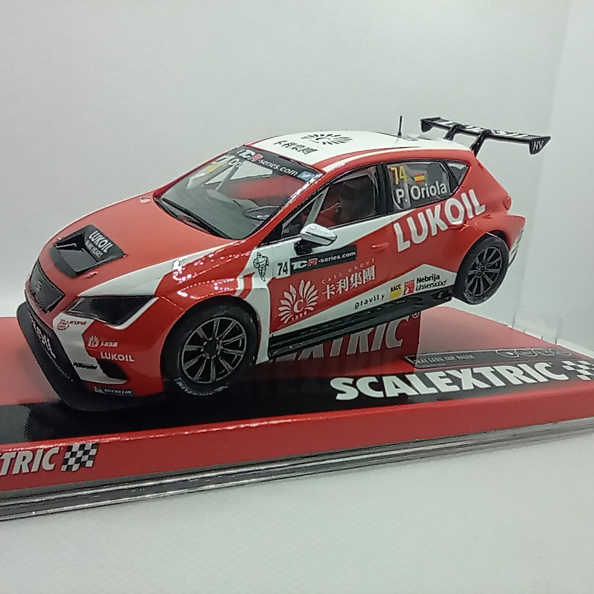 Slot Car Scalextric SCX Seat Leon Oriola #74 Lukoil 1/32 slc sub Descatalogado
