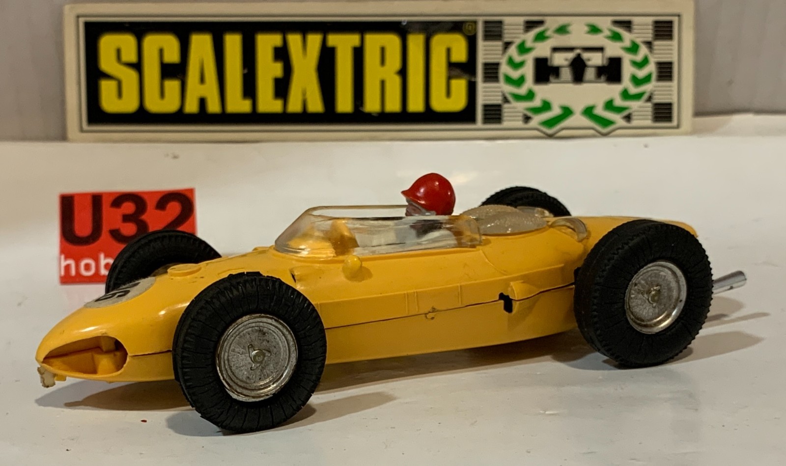 SLOT CAR SCX SCALEXTRIC EXIN C62 FERRARI 156 #26 AMARILLO GUIA FIJA