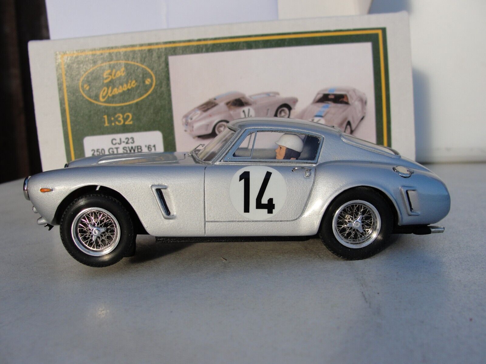 SLOT CLASSIC FERRARI 250 GT SWB #14 CJ-23 1:32 RANURA NUEVA STOCK ANTIGUO EN CAJA